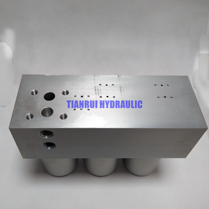 hydraulic filter housing